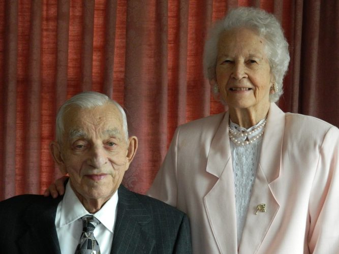Couple celebrates 73 years married